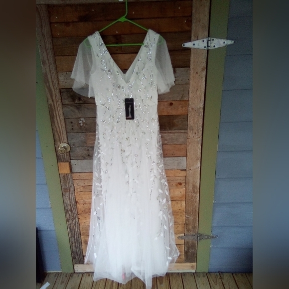 NEW Women's Ever Pretty White Cocktail Formal Maxi Dress Silver Sequins Size XL - Picture 1 of 13